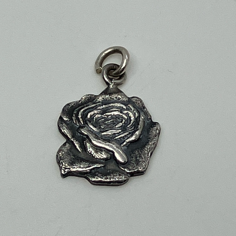 Vtg Sterling Silver ‘ The Butchart Gardens ‘ Floral Flower Rose Charm | .7”